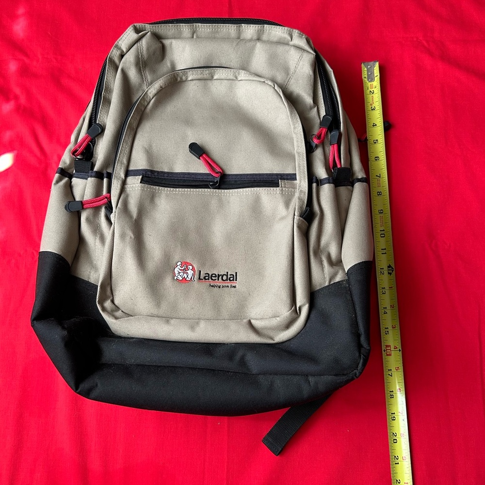 High Quality Backpack - Picture 10 of 11